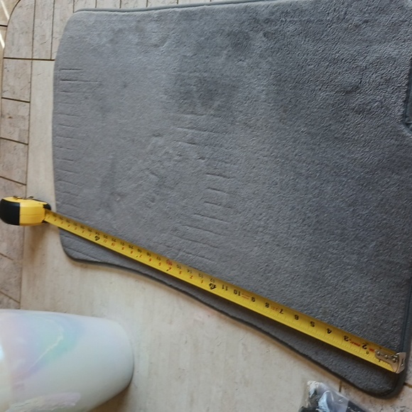 BMW factory floor mat,passenger side only,oyster gray,2004 325ci,New fastners - Picture 10 of 13